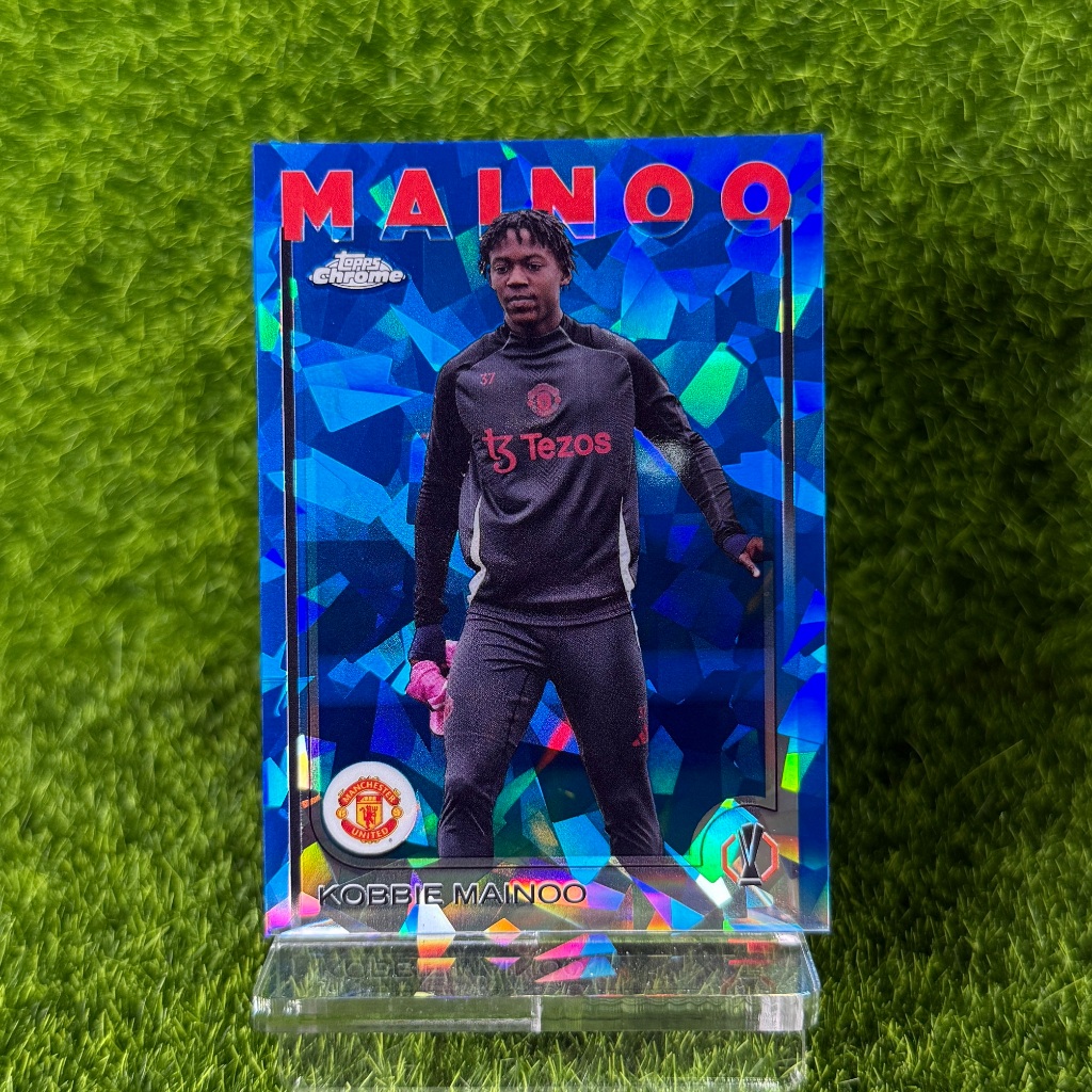Kobbie Mainoo Image Variation Sapphire Topps Chrome Sapphire UEFA #1