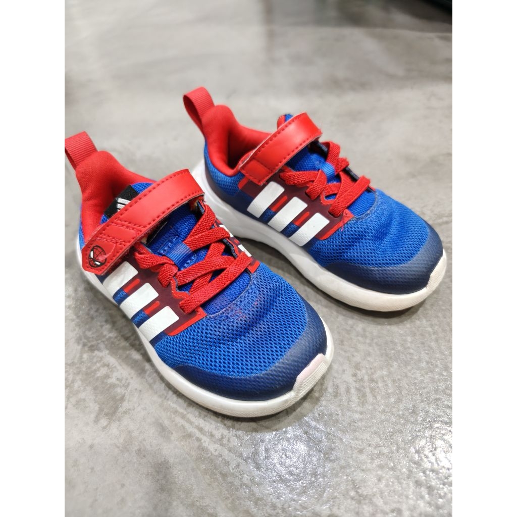รองเท้าผ้าใบเด็ก รุ่น spiderman ยี่ห้อ Adidas ไซส์ 6 1/2K (มือสอง)