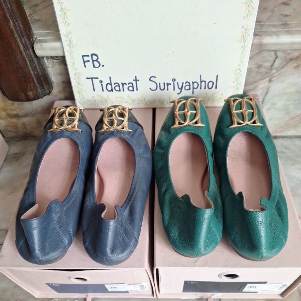 รองเท้าคัทชู O&B มือสองสภาพดี  Size 35 รุ่น Audrey Crest  มีตำหนิบ้างตามรูป