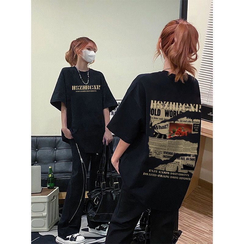 Top.basic 🔥เสื่อแฟชั่น "HSZHBCXI" พิมพ์ลาย ผ้าฝ้ายนม โคตรนุ่ม OVERSIZE เสื้อคอกลม เสื้อยืดผู้หญิง【COD】