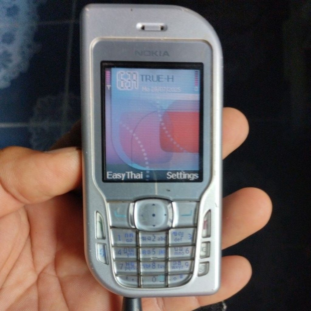 โรเกีย 6670 ปุ่มแก้ว