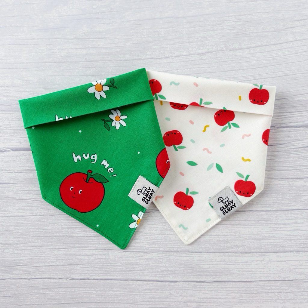 GLUAY GLUAY - ผ้าพันคอหมาแมว ผ้าพันคอสัตว์เลี้ยง - Hug me🍎