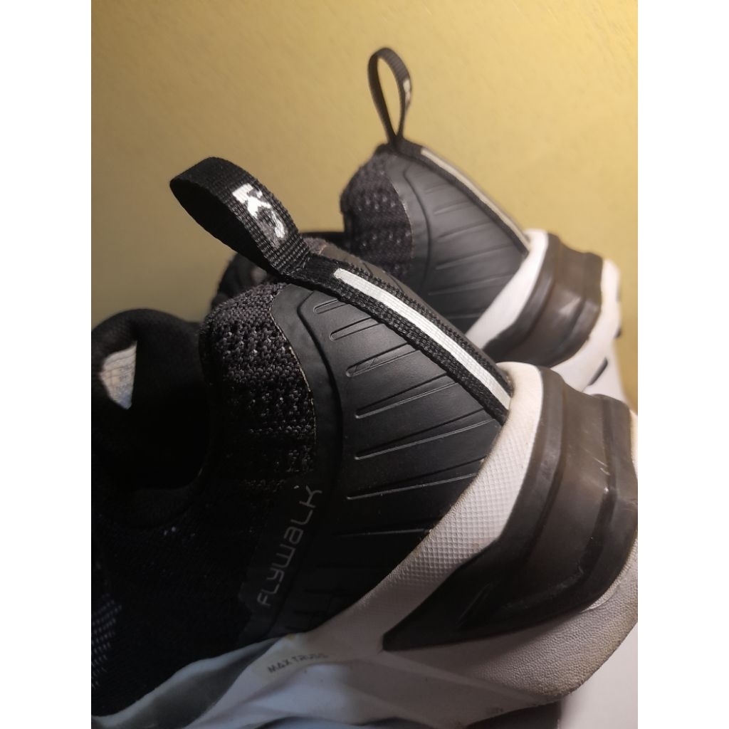 รองเท้ามือสอง รองเท้าผ้าใบมือสอง K2 รองเท้ากันน้ำ เดินป่า สายลุย