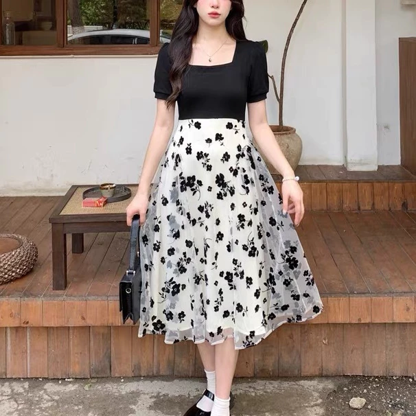 ชุดเกาหลี ชุดวินเทจ เสื้อผ้าแฟชั่นผู้หญิง ชุดเดรสสีดํา เดรสไซส์ใหญ่ thumbnail 5