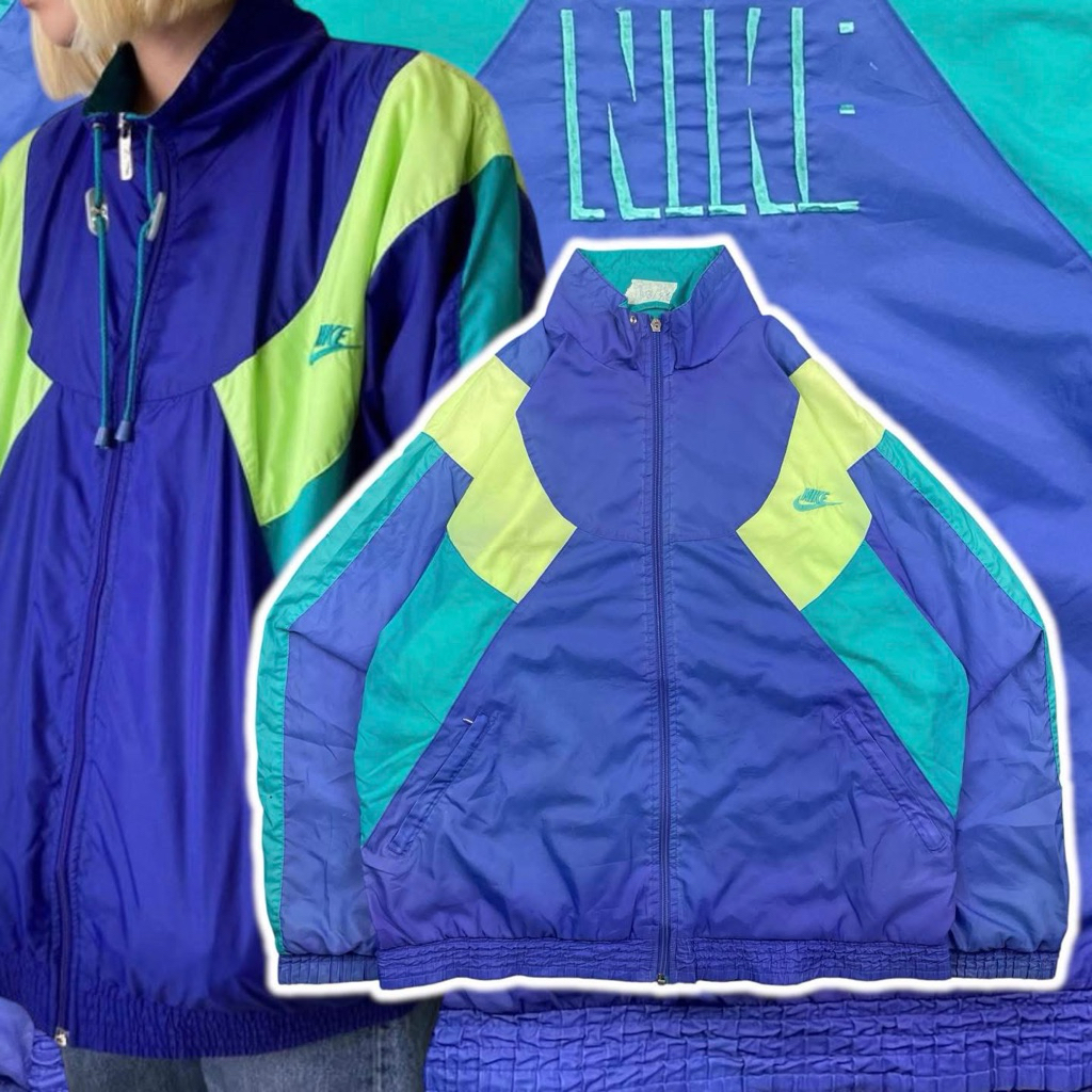 Nike font big logo jacket Y2K23/26sizeM