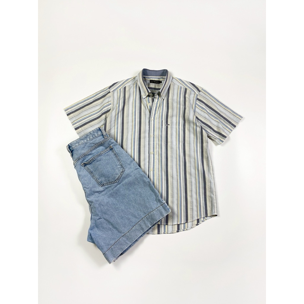 TOROY ( striped shirt )