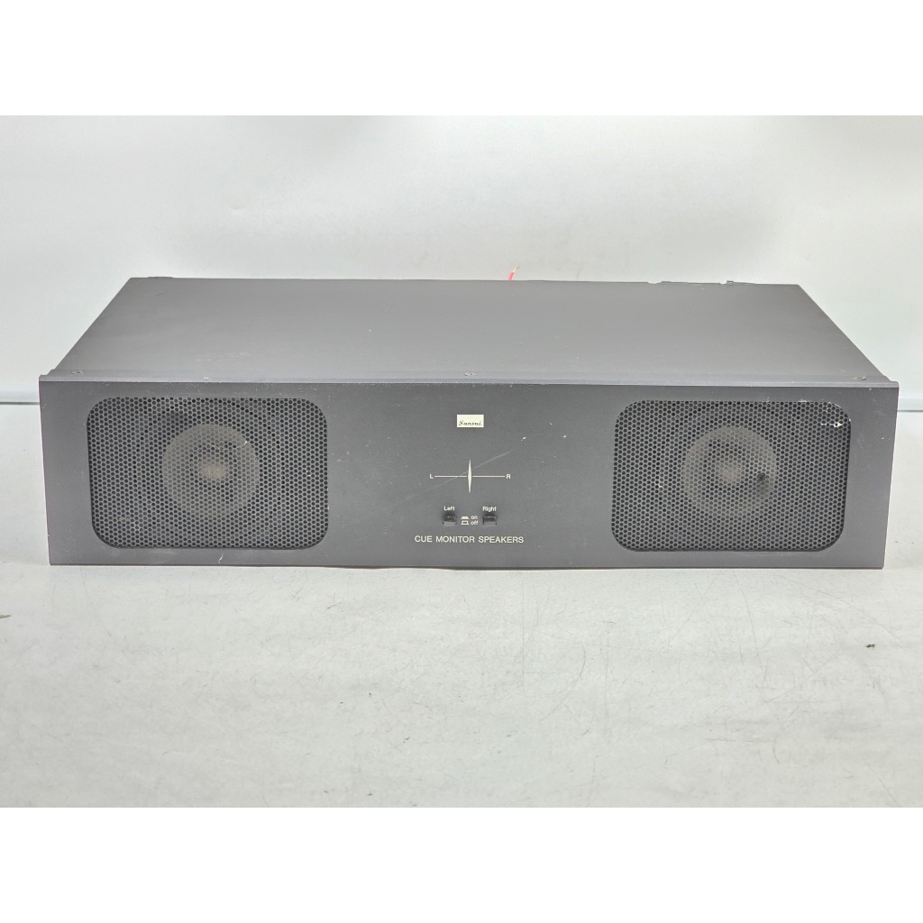 BE79 ลำโพงญี่ปุ่นมือสอง 1 ตู้ SANSUI CUE MONITOR Woofer 3 นิ้ว x2 Size ตู้ 43x25x10CM ตะแกรงหน้า รอย