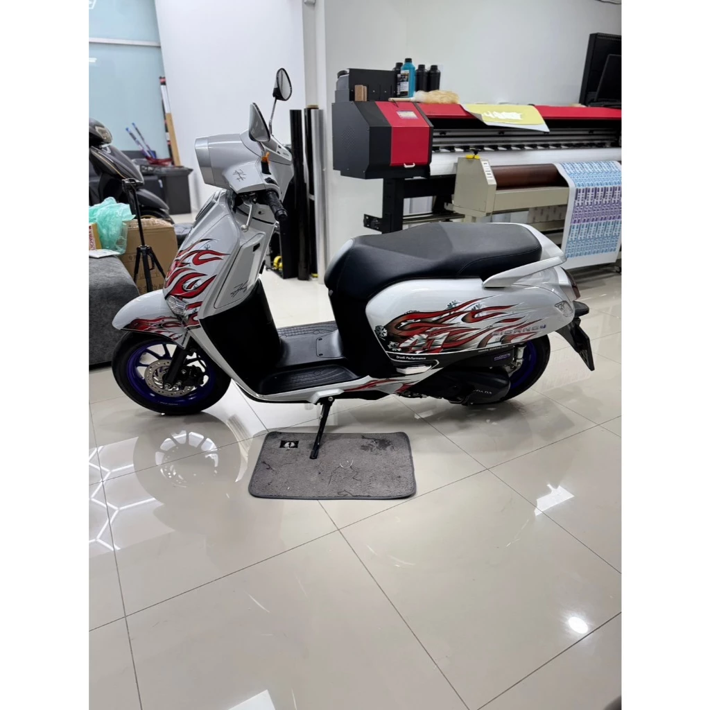 สติ๊กเกอร์ตติดรถลายไฟ Honda Giorno ตรงรุ่น thumbnail 9