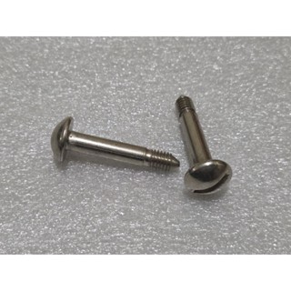 น็อต​ฝากระเป่า Suzuki​ RC80-100​ Spinter100​-110 แท้​ใหม่​ 1…