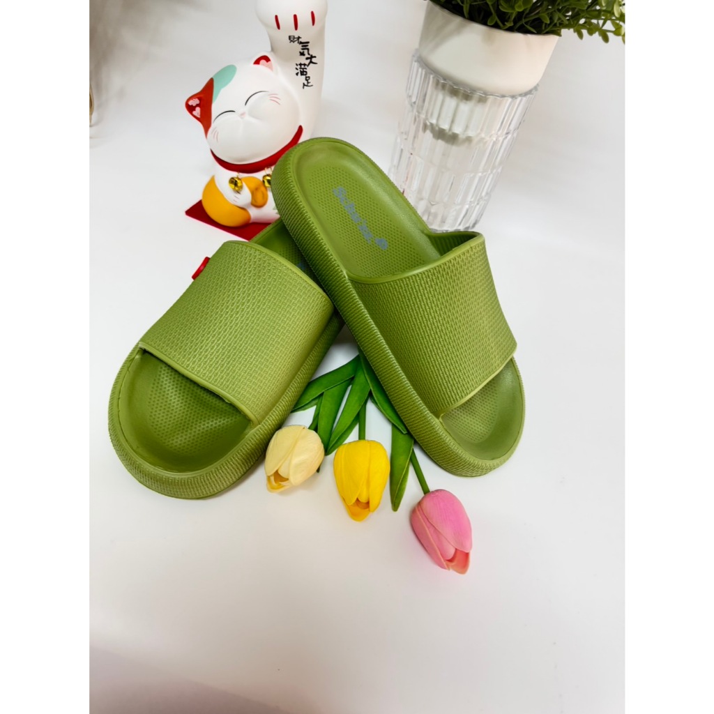 รองเท้าเพื่อสุขภาพ แบรน์ schu'zz SCH-CQ-OLIVE-40/41