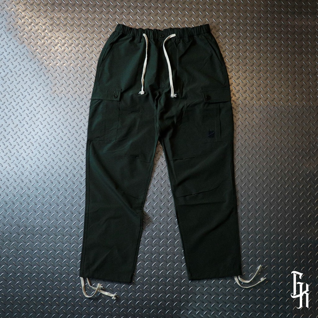UNDEFEATED Buggy Cargo - กางเกงขายาวคาร์โก้ (สีเขียวขี้ม้า) ✊🏽