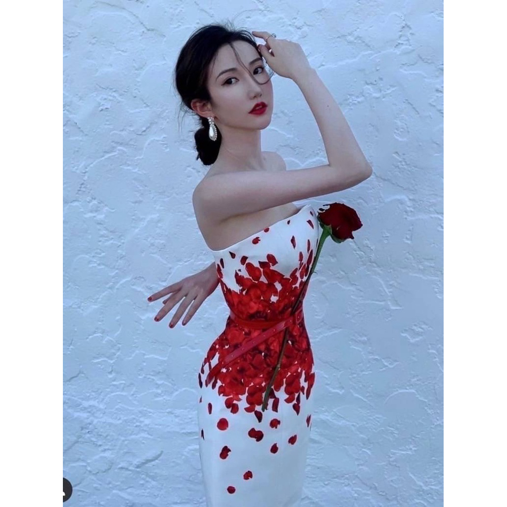 ชุดเซ็ทคลอเล็คชั่นกุหลาบ+เข็มขัด แบรนด์ Poem แท้