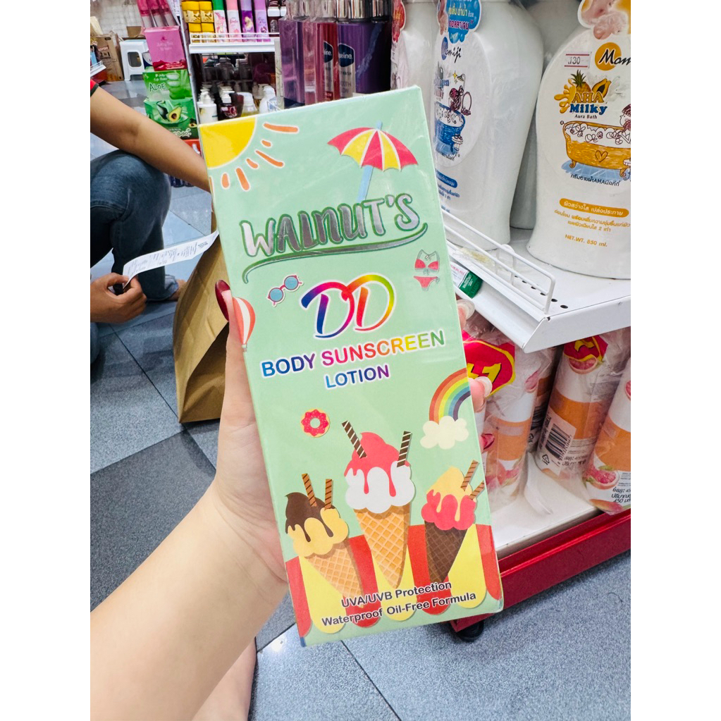 Walnut’s DD Body Sunscreen Lotion 135g.