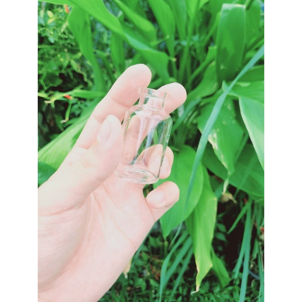 ขวดแก้วบางพร้อมฝา (5cc/7cc/10cc/15cc/25ml/30ml)