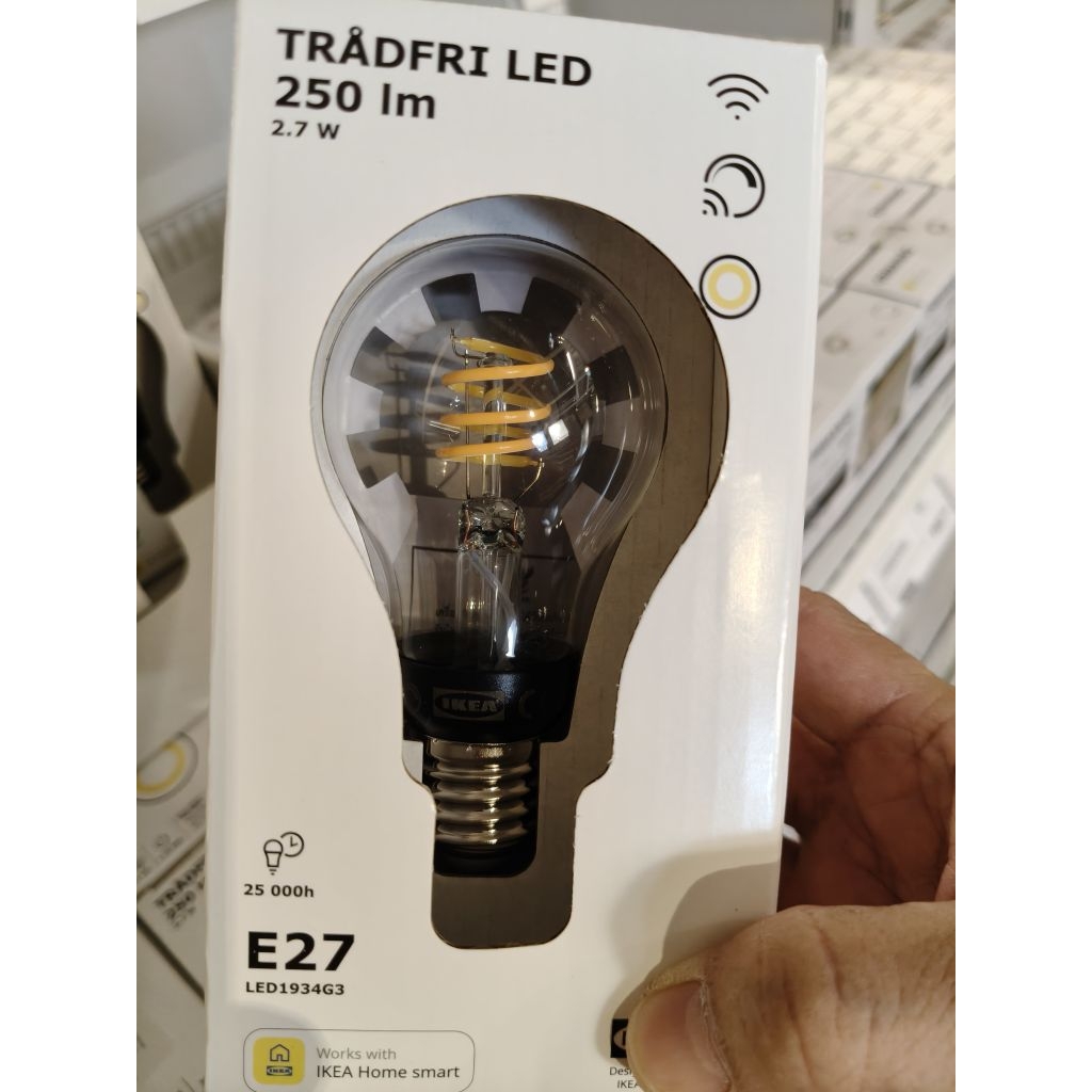 IKEA SOLHETTA หลอดไฟ LED E27 250 ลูเมน สีขาวนวล อิเกียแท้