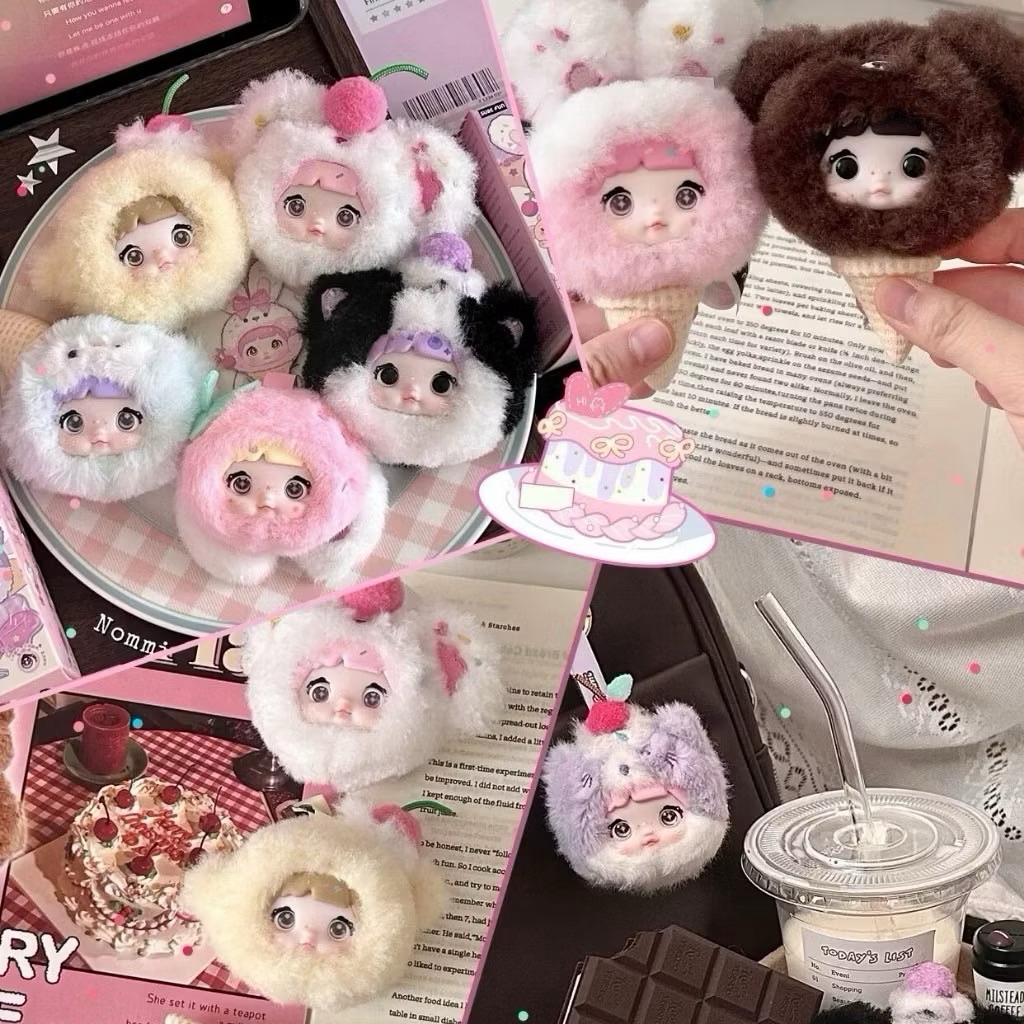 พร้อมส่ง🛵พวงกุญแจตุ๊กตา Nommi V8 Nommi 100% Sweetness (มีทั้งแบบเช็คการ์ด/เช็คตัว)