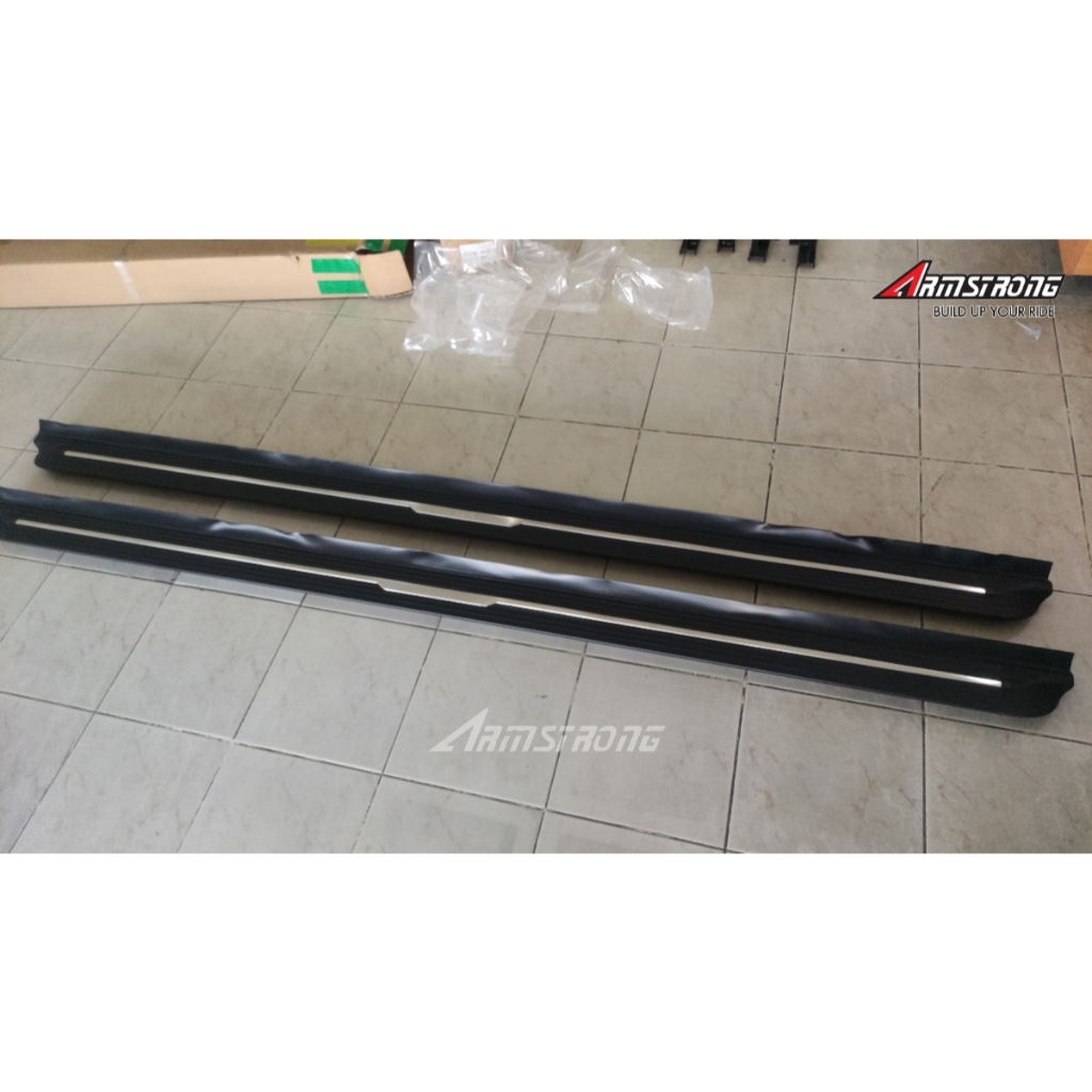 บันไดข้าง HYUNDAI H1 2008 2010 สำหรับรถไม่มีกาบข้าง กาบข้างสั้น *ส่งภาพรถที่จะใส่มาก่อนกดสั่งซื้อ*