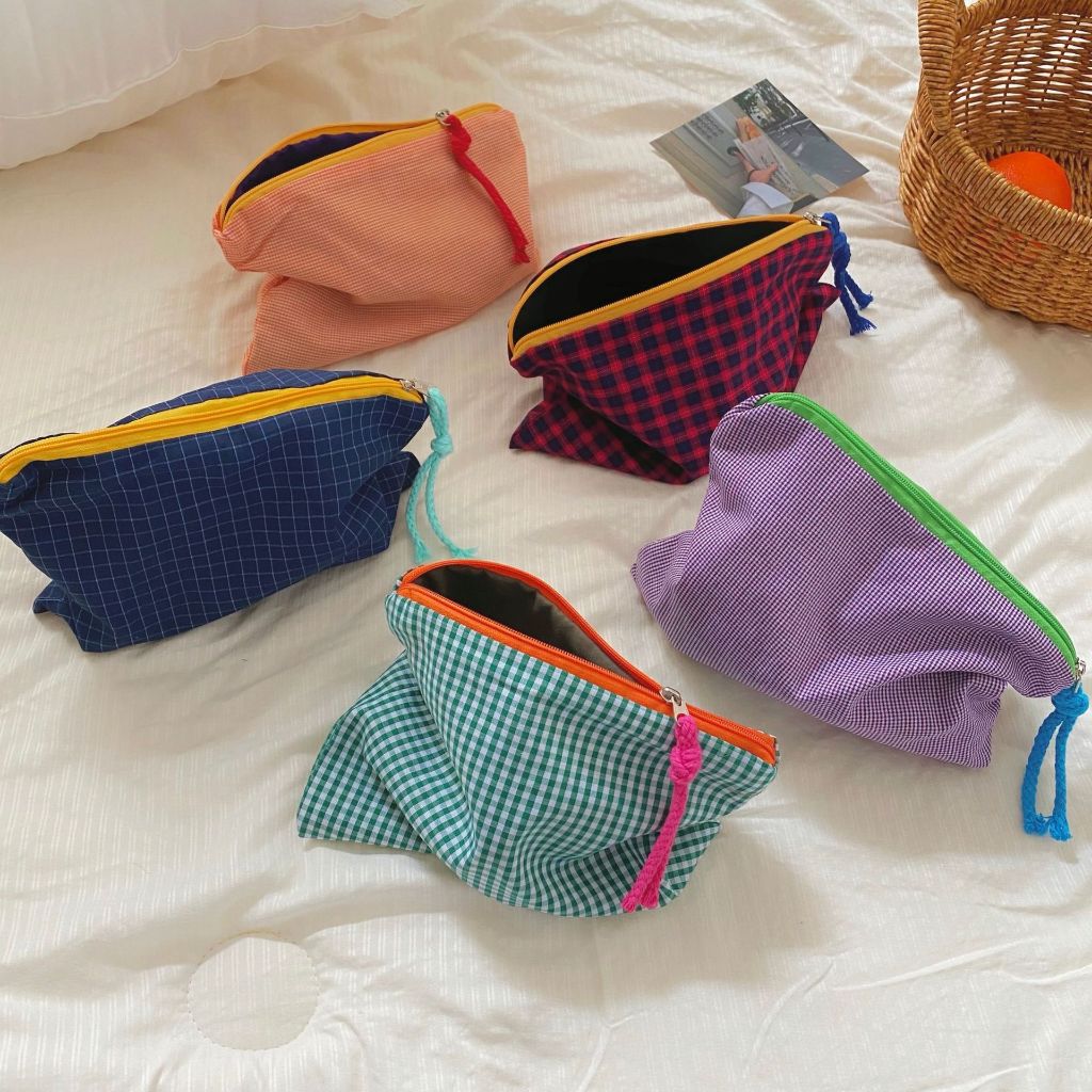 พร้อมส่ง กระเป๋าเครื่องสำอางค์ กระเป๋าผ้าใส่ของจุกจิก