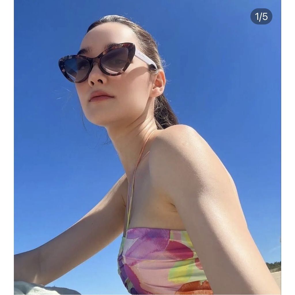 แว่น prada สวยใหม่พร้อมกล่อง