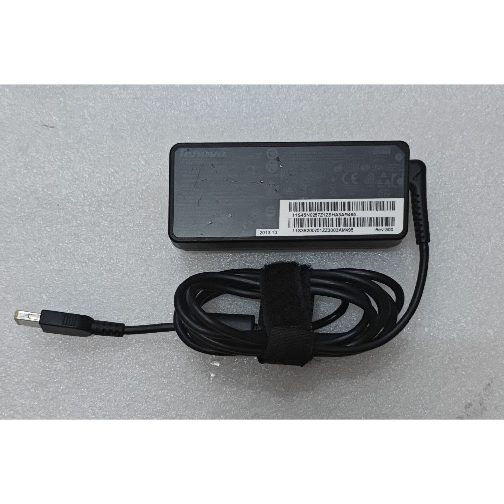 สายชาร์จโน๊ตบุ๊ค LENOVO