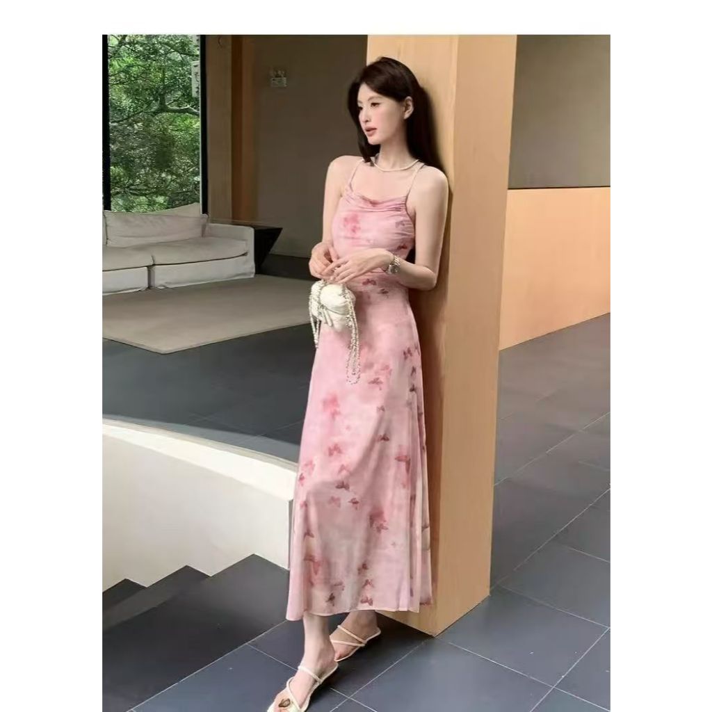 พร้อมส่งในไทย**ชุดเดรสสีชมพู เดรสใส่ไปทะเล ไปคาเฟ่สวยๆ ผ้าลื่น Q20