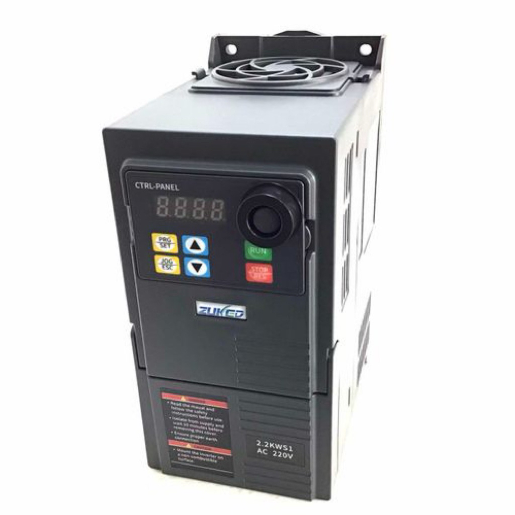 INVERTER (ของใหม่)  MODEL : 320-5.5S3 2.2 KW 3 แรงม้า  Input : DC 200 - 360 VDC.  AC 150 - 240 VAC.
