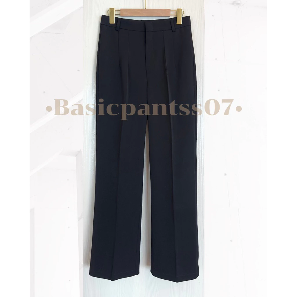 Basicpantss07 #สีดำ ทรงขากระบอกกลาง เอวสูง มีหูเข็มขัด ทรงสวยมากกก เนื้อผ้าลิลลี่ เนื้อลื่นทิ้งตัวนะคะ ใส่สบายสุดๆ