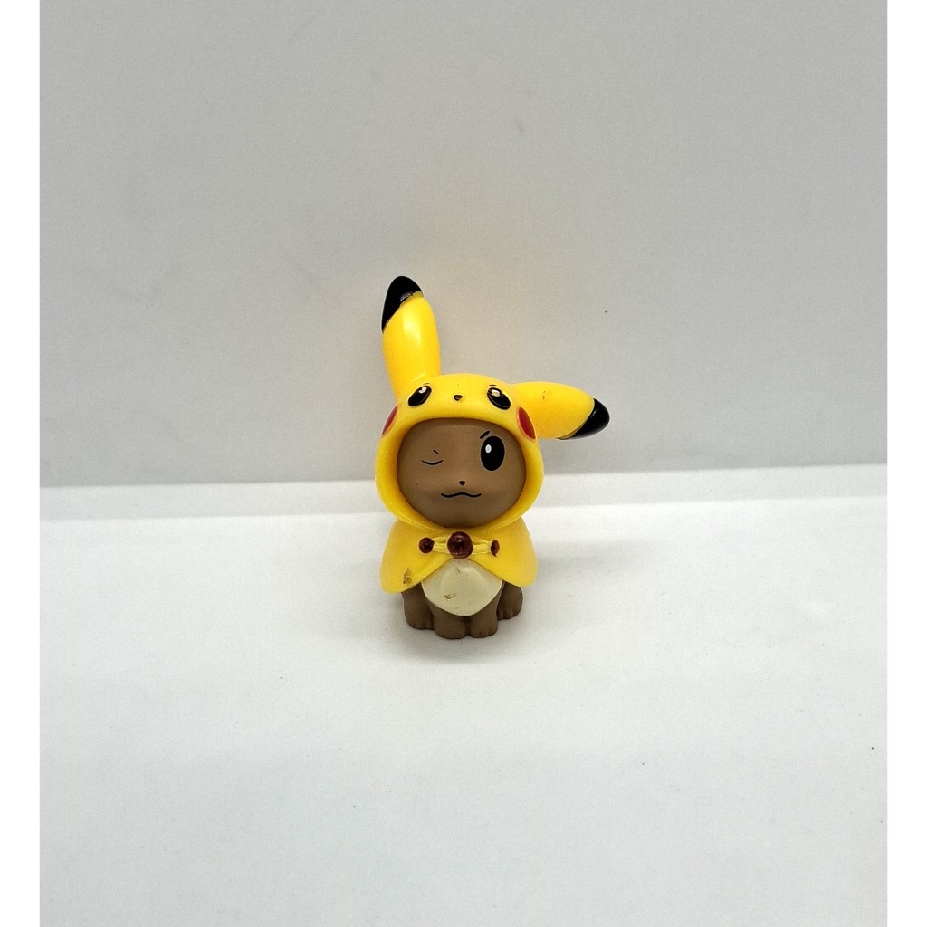 อีวุยใส่ชุดพิคาชู โปเกมอน ไม่มีปั้ม Eevee Pikachu Pokemon figure