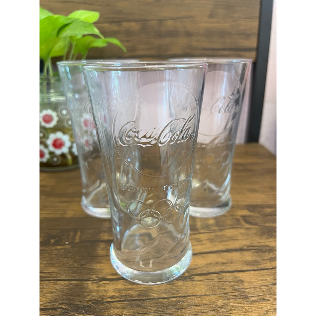 แก้วน้ำหวาน ลาย CoCa Cola ชุด 3 ใบ ขนาด 3x6” ((ID0075/10)