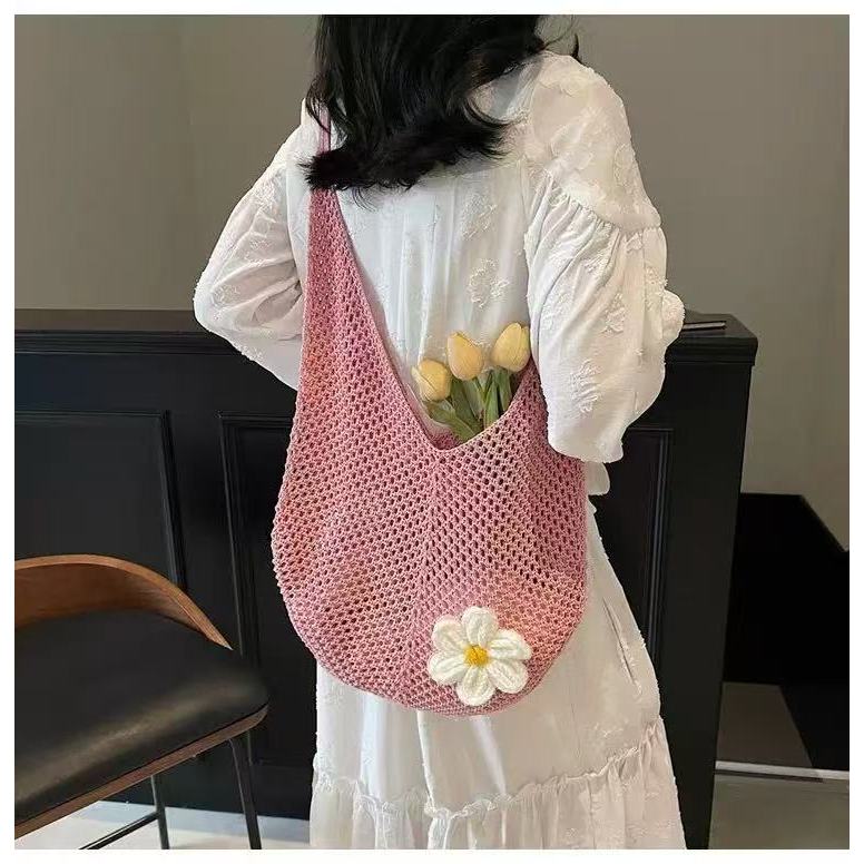 [ZZ1006] กระเป๋าสะพายไหล่ถักไหมพรม มีดอกไม้ กระเป๋าทอขนาดใหญ่ความจุเยอะ สินค้าพร้อมส่ง