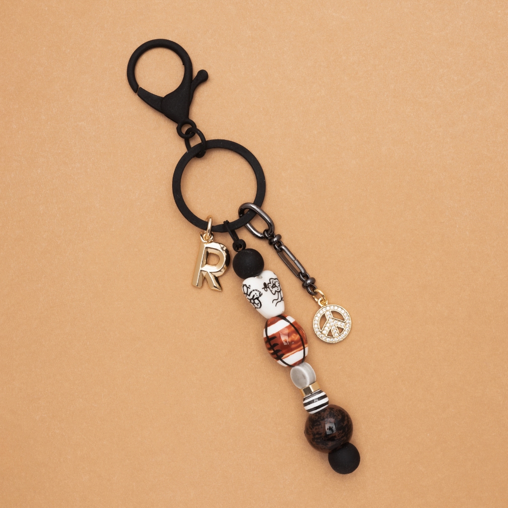 INITIAL - SUMMER BEACH KEYCHAIN-พวงกุญแจตัวอักษร (ไม่แถมจี้)