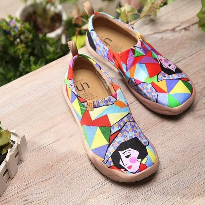 UIN fashion retro sports art casual sneakers travel shoes Japan Artist Paint Women Canvas Shoes