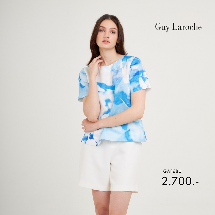 Guy Laroche woman's blouse Light Linen Miracle flower เสื้อผู้หญิง คอกลม แขนสั้น สีฟ้า GAF6BU