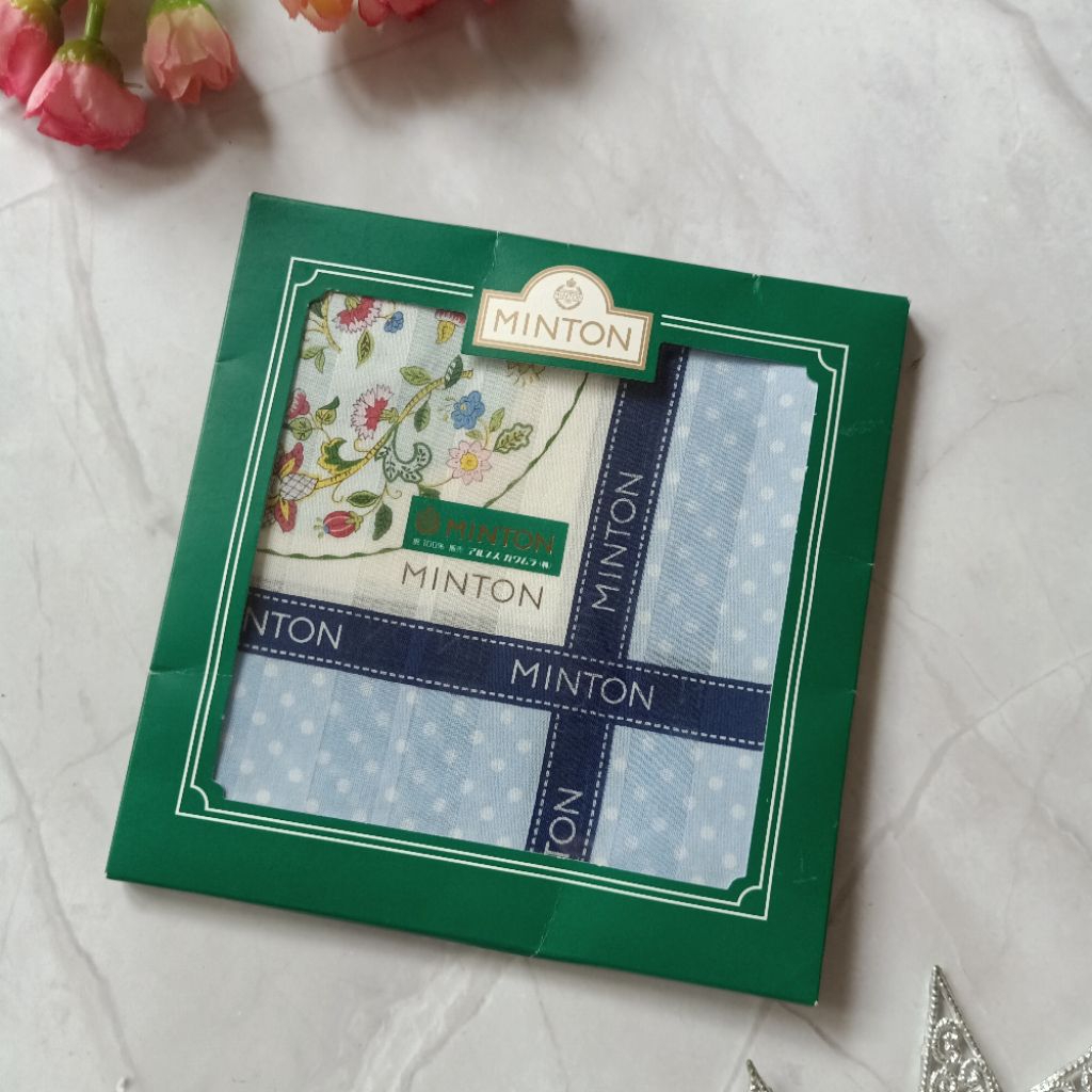 ผ้าเช็ดหน้า Minton🇬🇧 พร้อมกล่อง