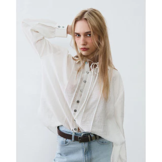 STUDIO UNKNOWN - Chloe Boho Shirt เสื้อเชิ้ตแขนยาวตีเกล็ดลำตัว