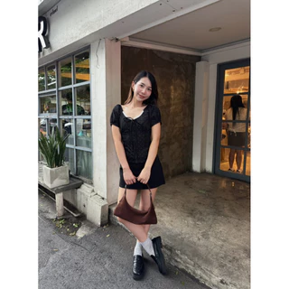 Villalaa polkadots top เสื้อเชิ้ตแขนตุ๊กตา แต่งระบายลูกไม้ ผูกโบว์ สายฝอ