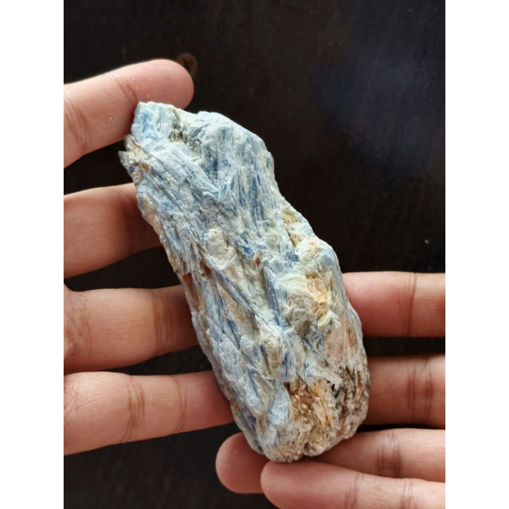 251 g Kyanite ไคยาไนต์ KyaB1 หินดิบ ผลึกธรรมชาติ