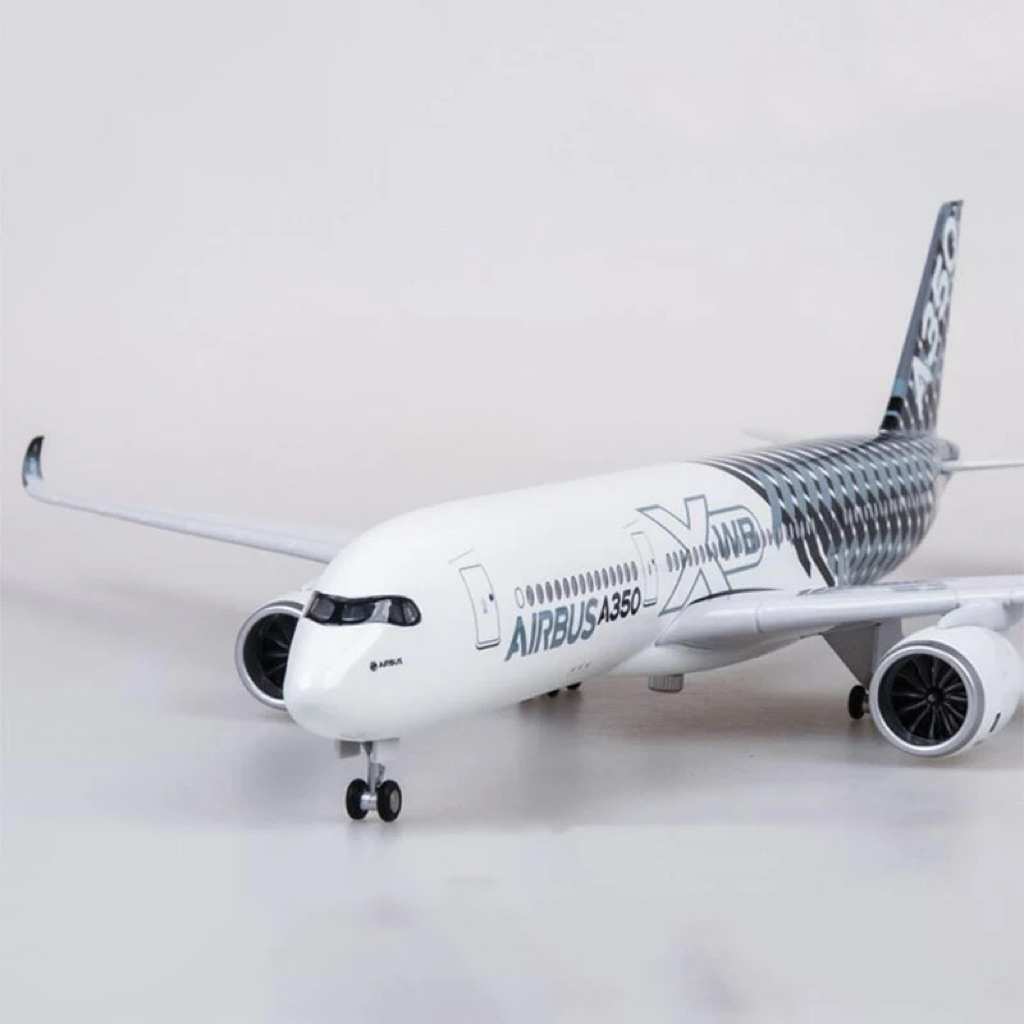 โมเดลเครื่องบินเหล็ก ขนาด 1:160 แอร์บัส เอ๊กซ์ ดับเบิ้ลยู บี A350 (Airbus XWB A350)