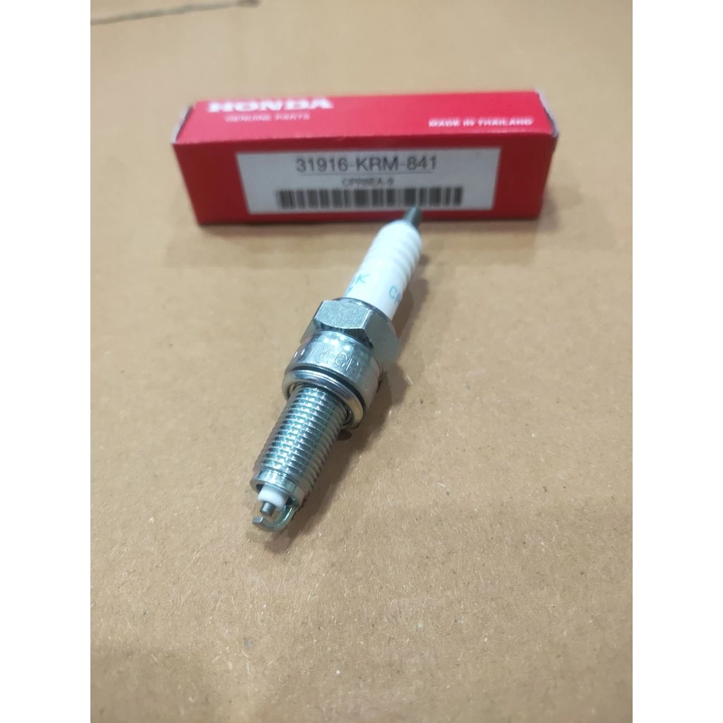 หัวเทียน CPR8EA-9 สำหรับรถรุ่น Click110i Scoopyi , Spacy, Zoomer-2012,iCON รหัสสินค้า31916-KRM-841