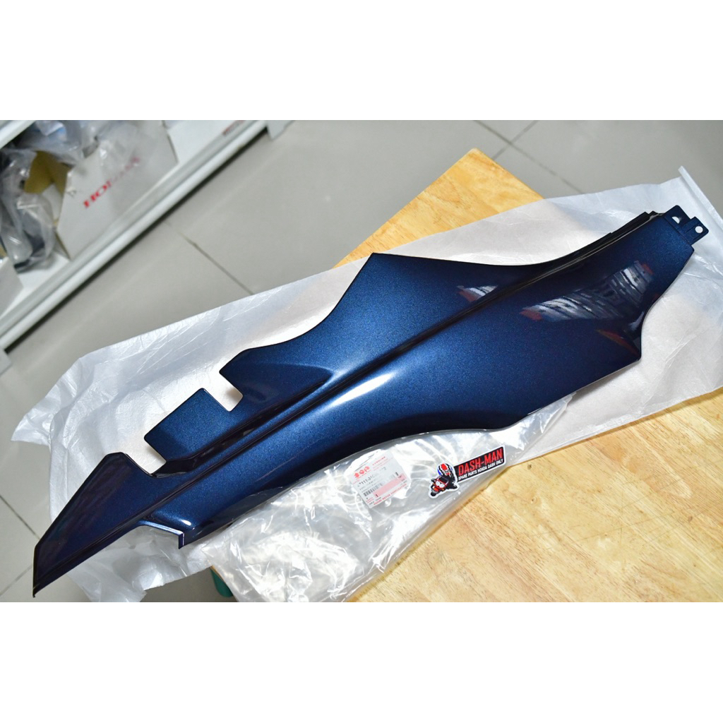 ฝาข้างด้านขวา Crystal ( สีน้ำเงิน 372 ) แท้ศูนย์