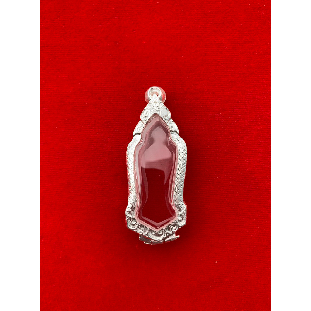 กรอบพระ กรอบเงินผสม |25 ศตวรรษ|ขนาดหน้าจอกระจก สูง 4.3x กว้าง 1.7 cm (แถมฟรีห่วงกับยางรอง)