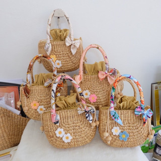 กระเป๋าMini น่ารัก🎀 ใส่โทรศัพท์มือถือได้ กระเป๋าสานครึ่งวงกล…