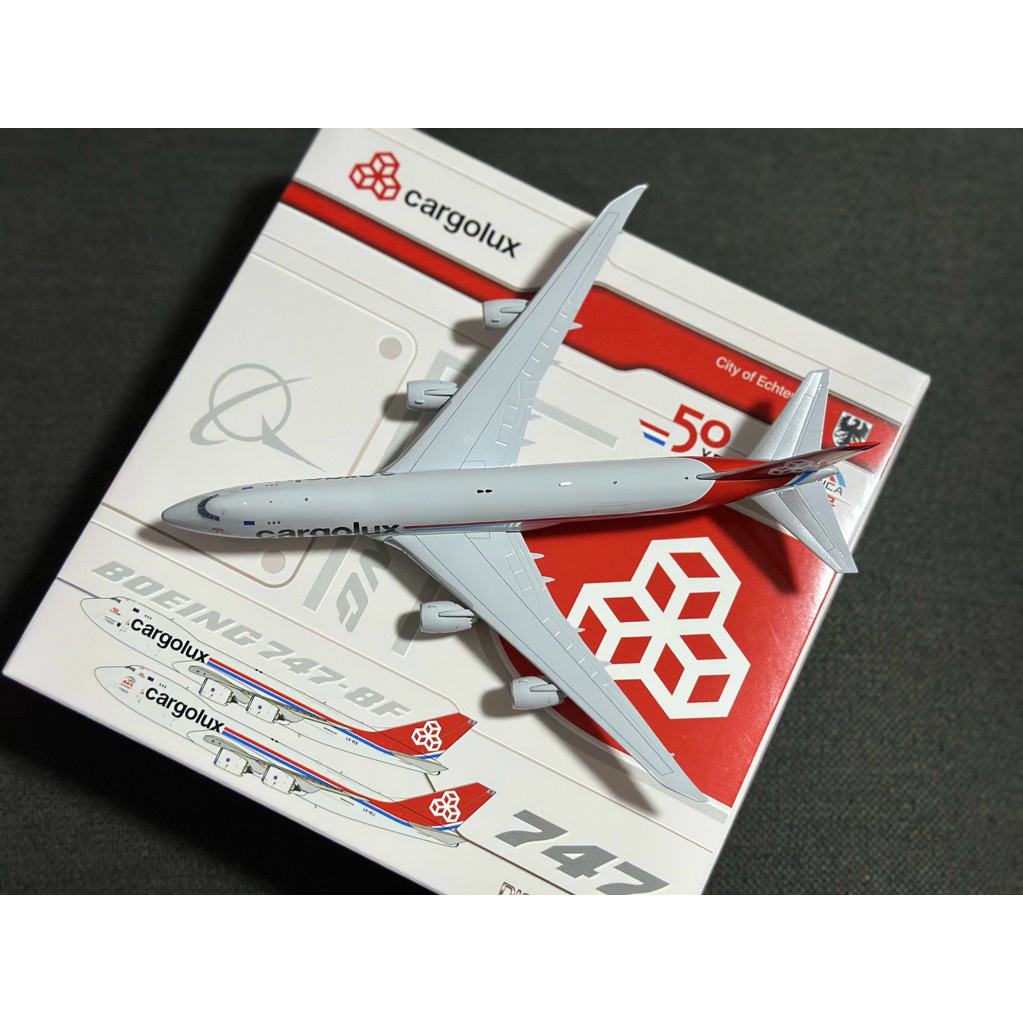 โมเดลเครื่องบิน cargolux boeing 747-8f rare item สเกล 1:400 รายละเอียดสูง