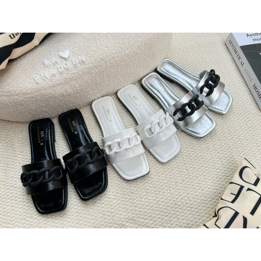 ⛓️Afashion⛓️รองเท้าแตะแฟชั่นหนังPUแต่งโซ่ใหญ่ สวยหรูมากค่ะ มีไซด์36-45 สินค้าพร้อมส่งนะคะ