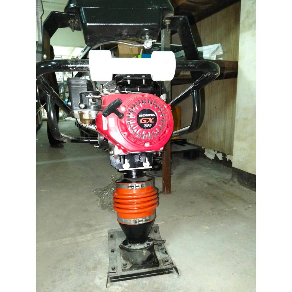 เครื่องตบดินแบบกระโดด 8 ตัน RM-80H ประกอบเครื่อยงยนต์ HONDA