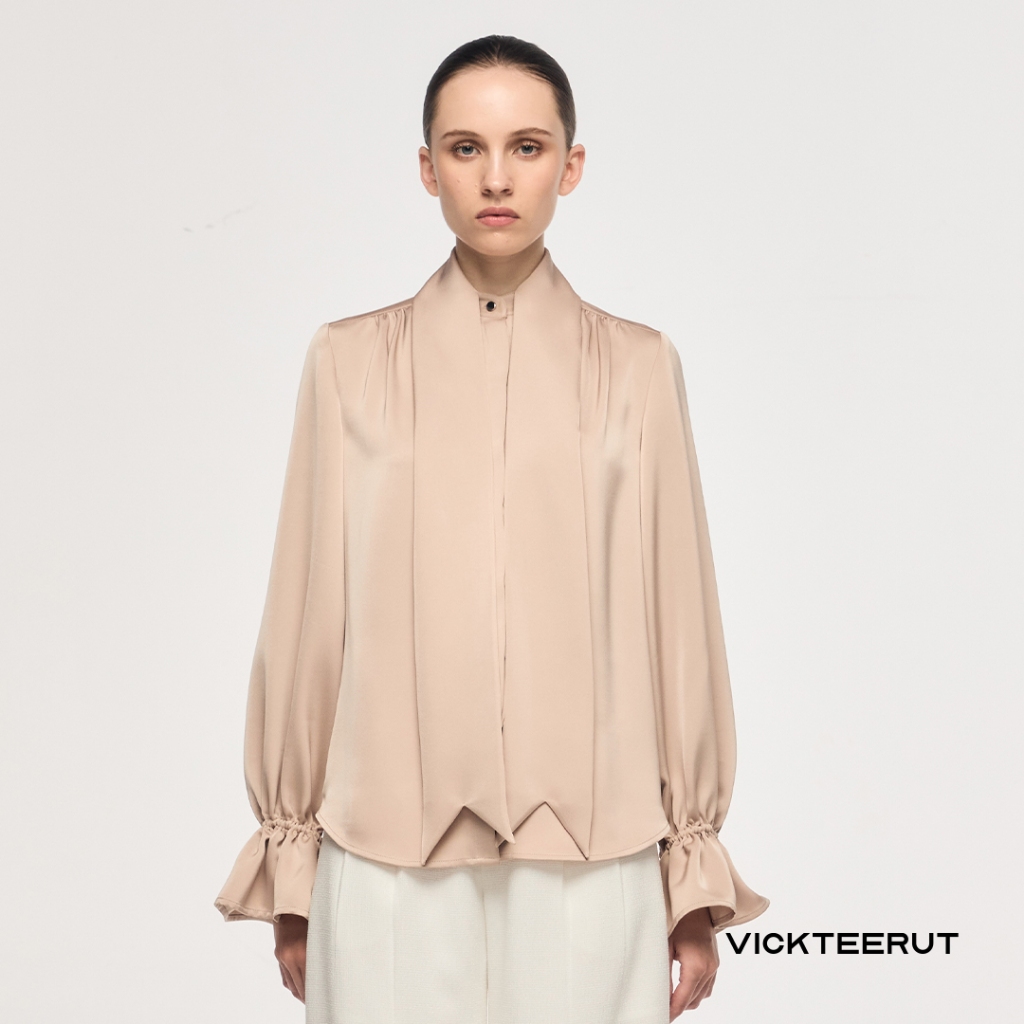VICKTEERUT Re-Edition Pussy Bow Long Sleeve Blouse with Ruffle Cuff เสื้อแขนยาว คอโบว์ ปลายแขนระบาย