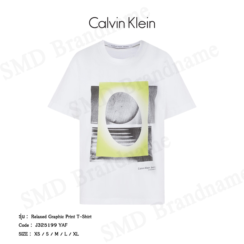 Calvin Klein Jeans เสื้อยืดคอกลม รุ่น Relaxed Graphic Print T-Shirt Code: J325199 YAF