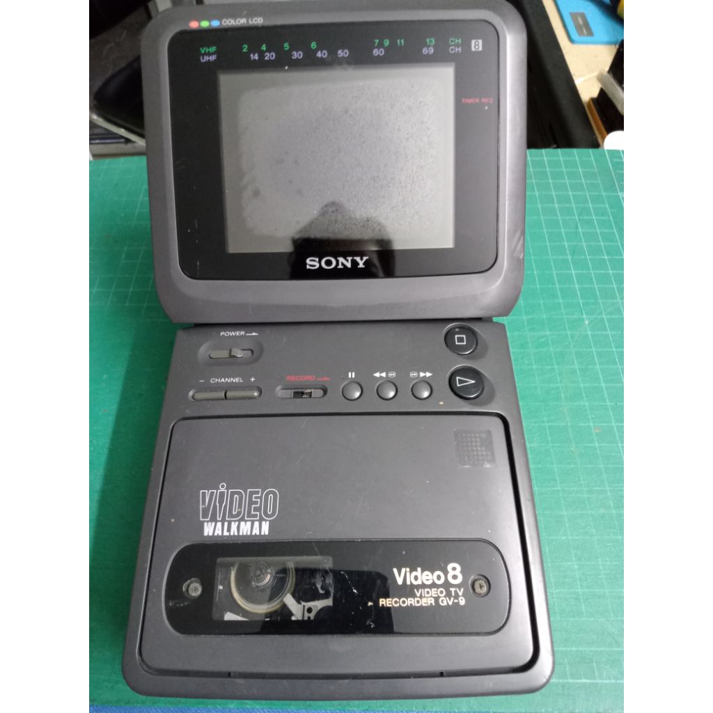 เครื่องเล่น Vdo8 Sony GV-9E ขายตามสภาพ ครับ😃