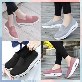 สินค้ามาใหม่ รองเท้าผ้าใบแฟชั่นงานเข้าใหม่ สำหรับผู้หญิง ทรงสวยมาก สีสันดีใส่สบายดีไซน์เก๋ไม่ซ้ำใคร นาทีนี้ต้องมีแล้วป่ะ