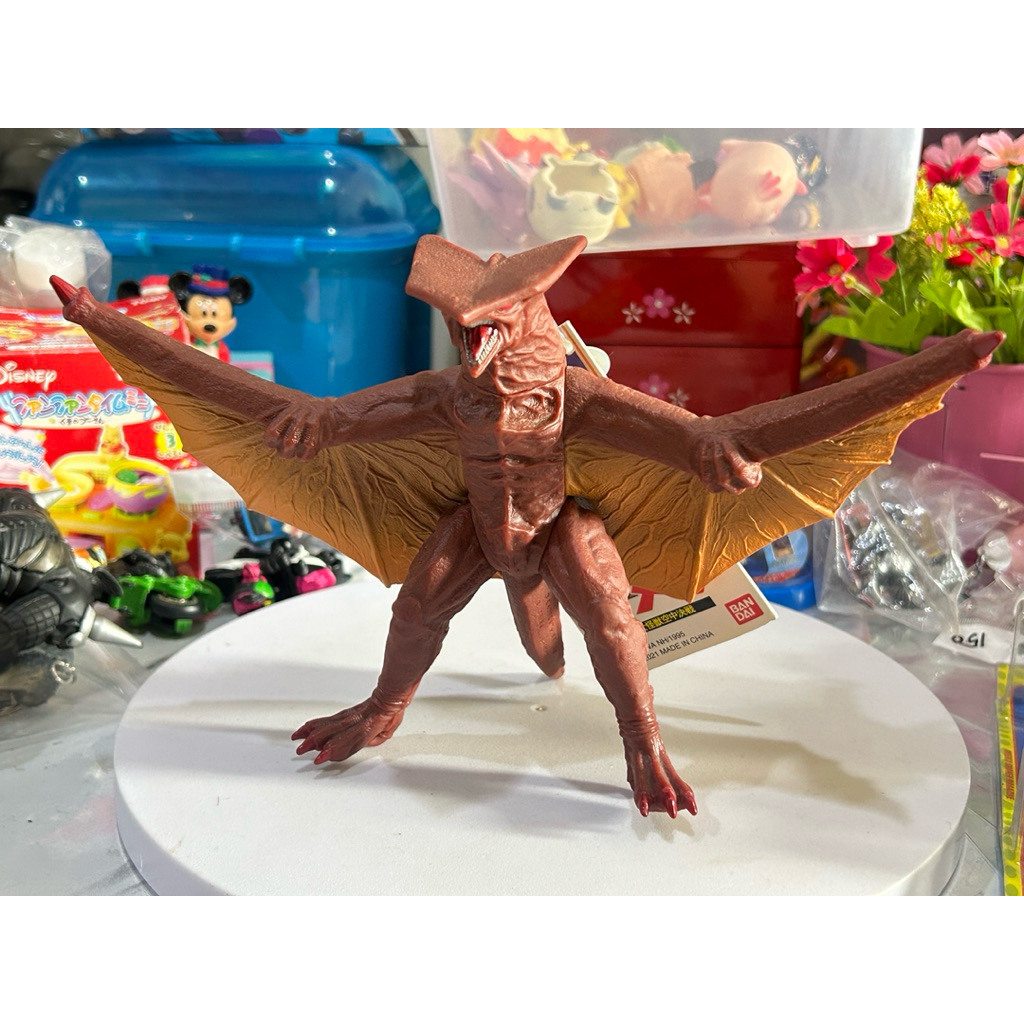 Bandai Movie Monster Series Gamera Gyaos 1995 6" vinyl figure